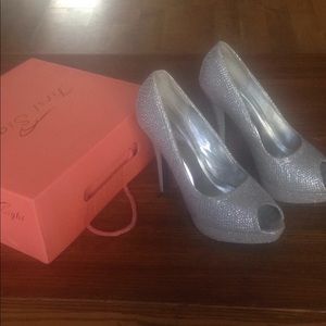 First sight heels